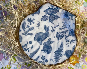 Decoupage Easter Bunny Rabbit Toile Scallop Shell Ring Dish Trinket Handmade