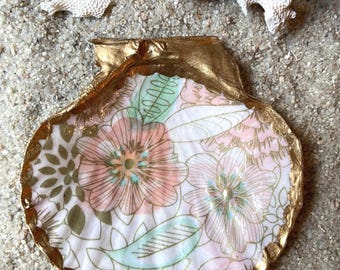 Decoupage Scallop Shell, Ring/Trinket/Pin Dish, Beach, Decor, Handmade, Bridesmaid, Birthday, Floral