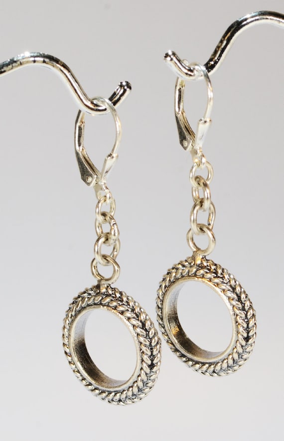 Sterling Silver Lever-back Dangle Earrings with Sterling Silver Fancy Circle Drops