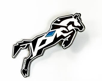 Horse Brooch "Odette", Jumper,  Equestrian Pin in Silver or Gunmetal, Wearable Equine Art