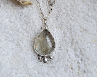 Labradoriet rutielkwarts doublet sterlingzilveren hanger ketting: 18 inch lang