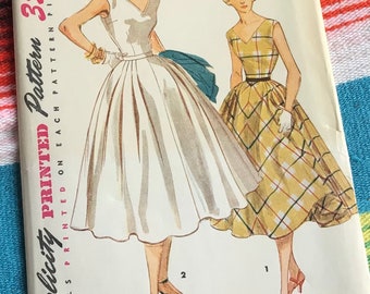 1950s Simplicity 4707 Sundress Dress Pattern sz 12 bust 30 FF