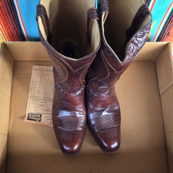 EUC Ladies VTG Dan Post Cowboy Boots Made in Spain 8C