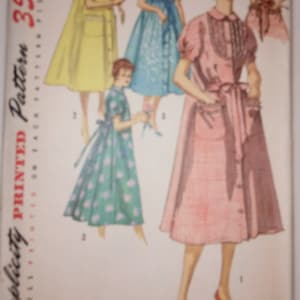 1950s Simplicity 1811 5 Way Housecoat Robe and Housedress size 14 bust 34 FF