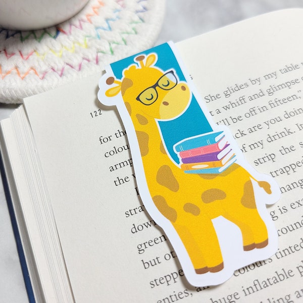 Giraffe Bookmark, Giraffe with Books Planner Clip, Cute Giraffe Bookmark, Back to School, Reading Gift, Autumn Themed Bookmark