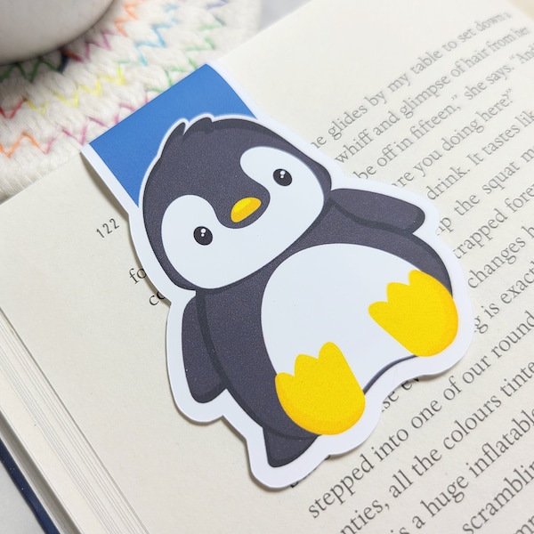 Penguin Sitting Magnetic Bookmark, Kawaii Penguin Planner Clip, Cute Little Penguin Planner Accessory for Books, Book Lover Gift