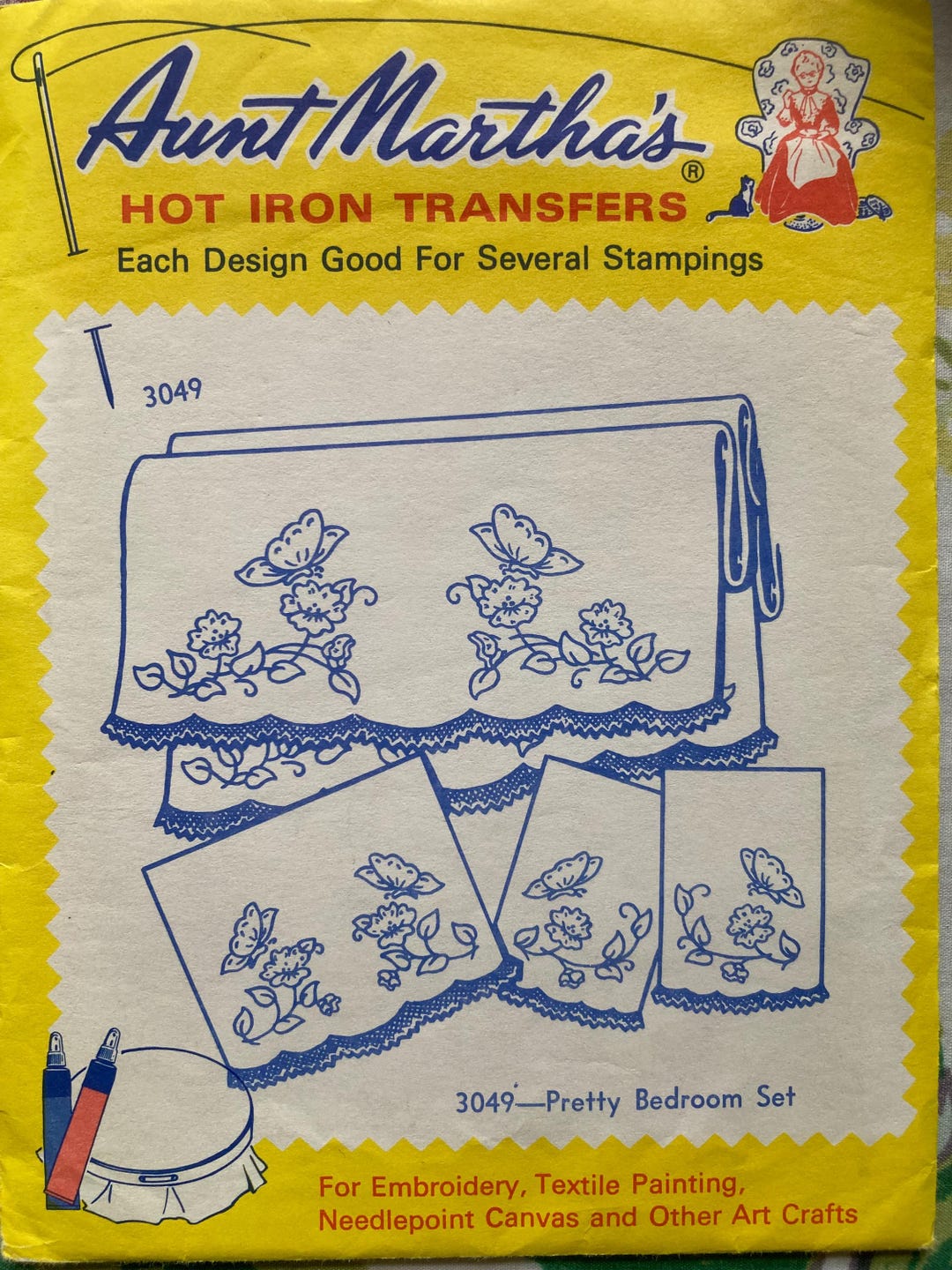 Aunt Martha's Iron on Transfer Patterns for Towels/linens/wall Decor ...