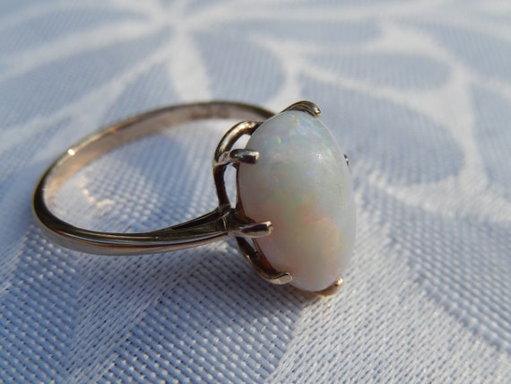 Vintage Solid Opal Solitaire Ring 9K Gold Oblong … - image 3