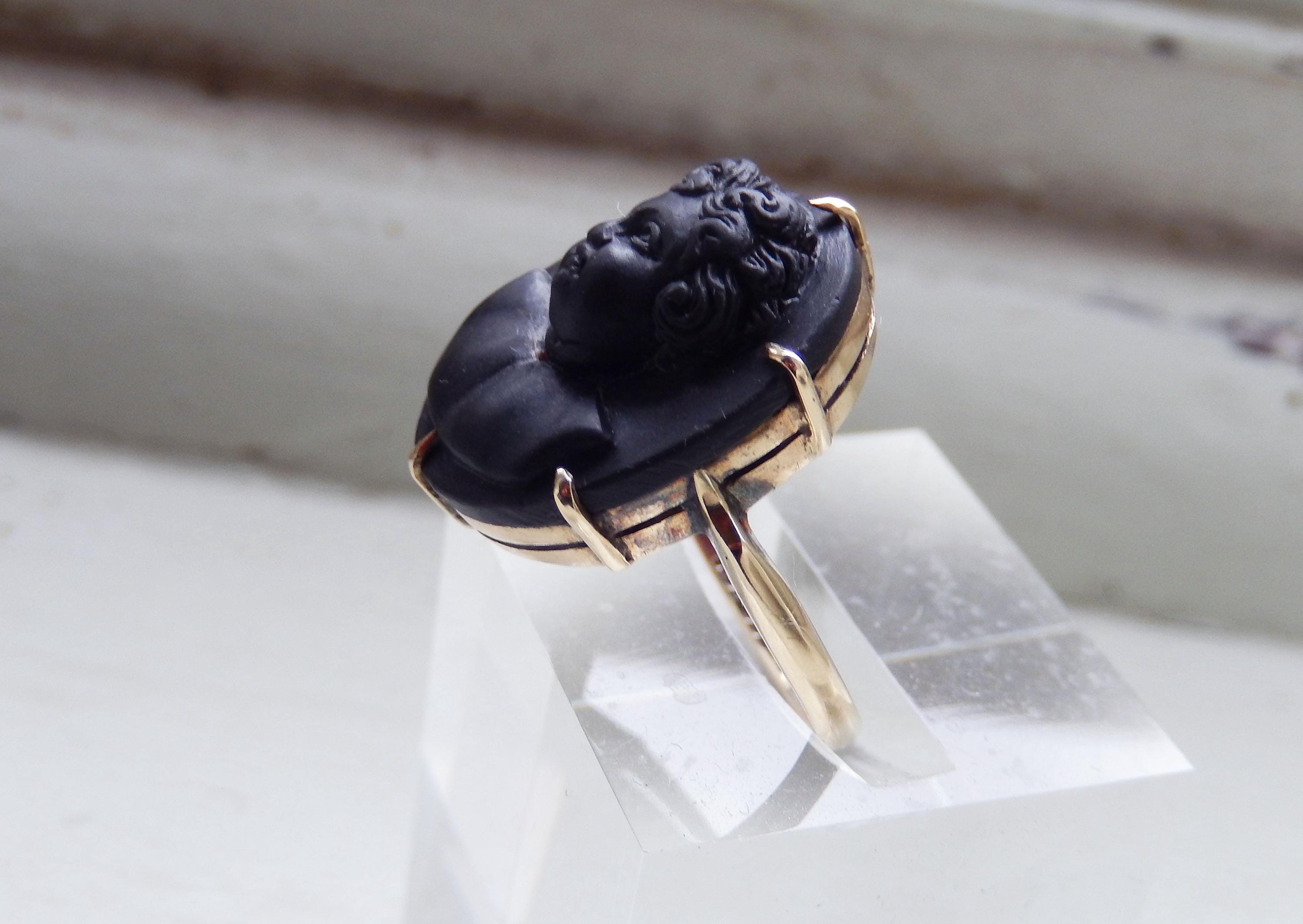 9金GENUINE ITALIAN HAND CARVED CAMEO 9金GENUINE ITALIAN HAND CARVED CAMEO（9k Gold Cameo Brooch