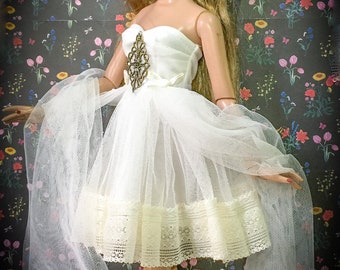 Ellowyne Wilde Deja Vu Antoinette 16” doll Outfit Fashion Rose Vintage Dress