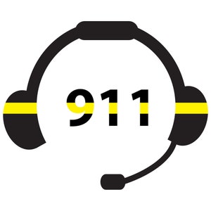 Puede incluir: Auriculares negros y amarillos con el número 911 en el centro. Los auriculares tienen una fina franja amarilla en cada auricular.