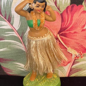 Vintage Hawaiian Hula Girl Chalkware - Etsy