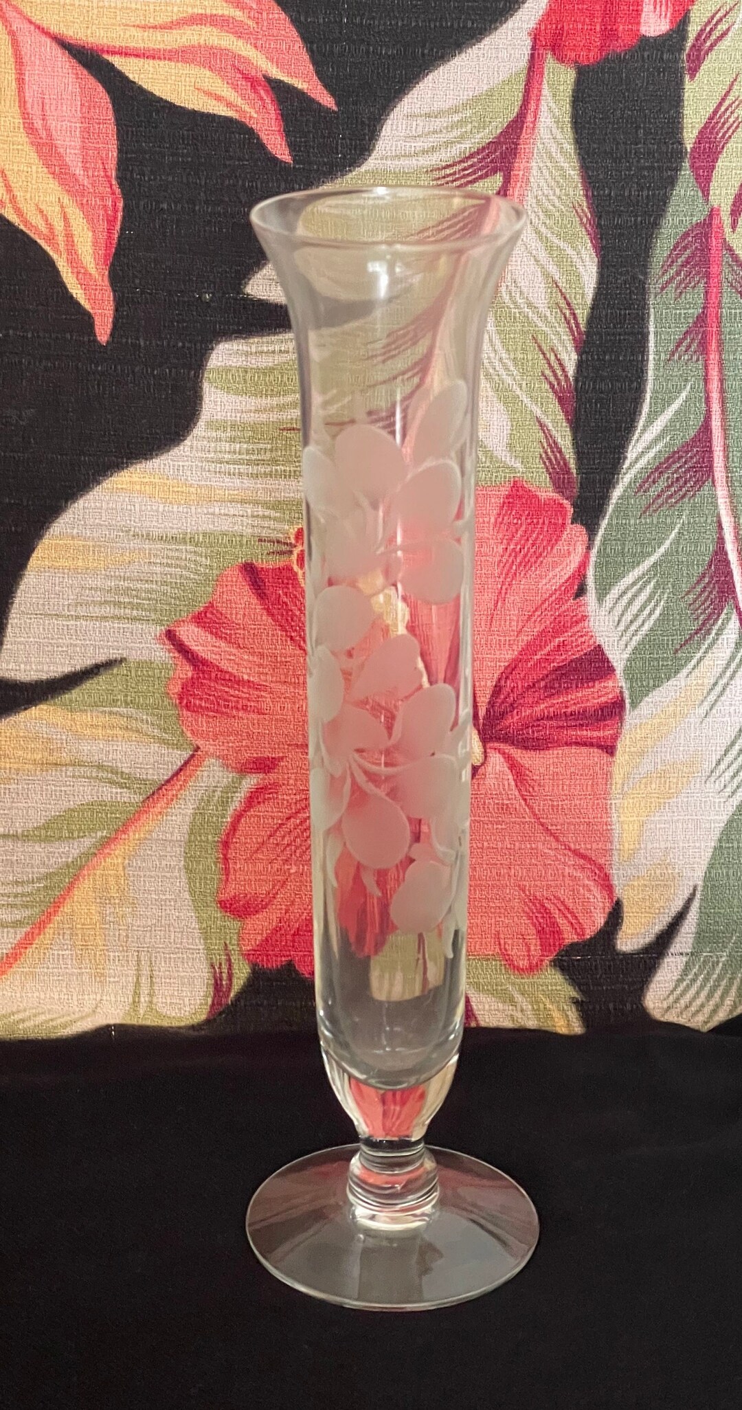 Vintage HAWAIIAN PLUMERIA Etched Glass VASE Arts Hawaii Frank Oda/hale