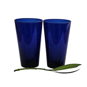 Vintage Kobaltblau Wassergläser Set mit zwei schweren Gläsern MCM/Vintage Glassware Cobalt Blue Set of Two MCM Table Decor/Cobalt Blue MCM