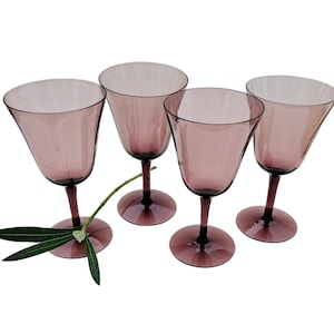 Vintage Amethyst Wine Glasses Set of Four MCM/Vintage Purple Wine Glasses Set of Four/Purple Wedding Sweetheart Table Amethyst Barware