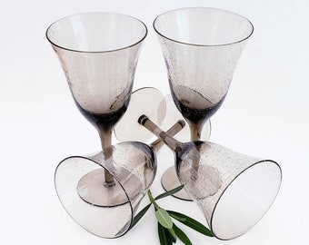 Vintage Smoky Brown Bubble Wine Glasses Set of Four MCM/Vintage Stemware Smoky Brown Bubble Glass Set of Four/MCM Brown Stemware Set of 4