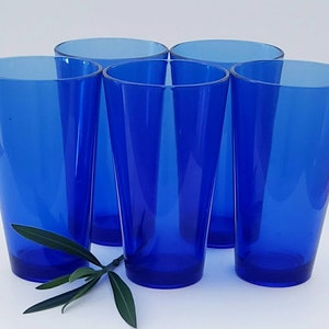 Ensemble de cinq verres à eau bleu cobalt vintage par Libbey, ensemble de cinq verres lourds MCM/vintage, ensemble de cinq verres à eau bleu cobalt MCM décoration de table image 7