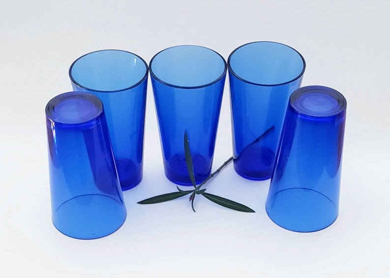 Ensemble de cinq verres à eau bleu cobalt vintage par Libbey, ensemble de cinq verres lourds MCM/vintage, ensemble de cinq verres à eau bleu cobalt MCM décoration de table image 8