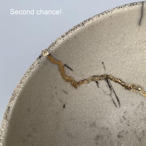 Weiße Raku-Schale Inspiriert Kintsugi Kintsukuroi