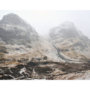 Winter Glen Coe, original Fine Art-Fotografie, Grafik, Landschaft, Highland, Natur, 8 x 12, Berg, Schnee, Schottland, Vintage, Retro Bild 1