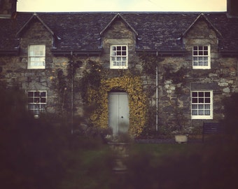 Herrenhaus, original Fine Art-Fotografie, Grafik, Landschaft, Haus, Schottland, Blair Atholl, Herbst, Herbst, Architektur, dunkel, verblasst, alte