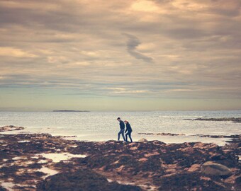 Spaziergang, original Fine Art Fotografie, drucken, North Berwick, Schottland, Paar, Meer, Felsen, Küste, Strand, Sonnenuntergang, Dämmerung, Dämmerung, Himmel, Licht