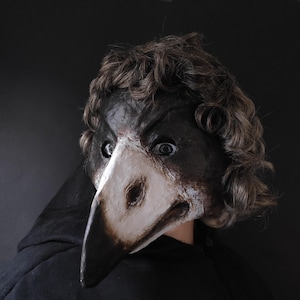 Masque corbeau en papier mâché fait main : mascarade, Halloween, théâtre