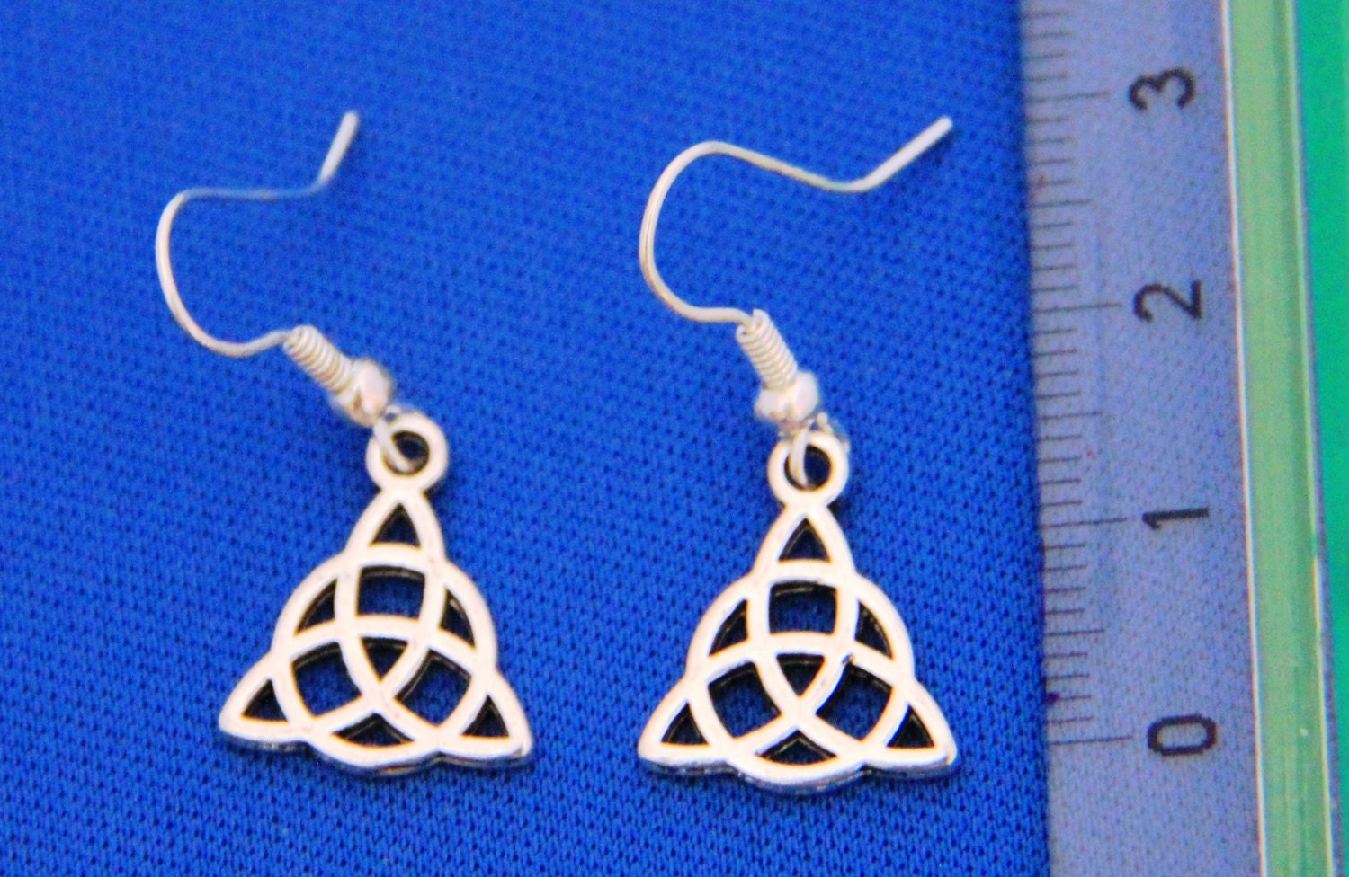 Celtic Triquetra Earrings Trinity Knot Earrings Celtic Knot Etsy