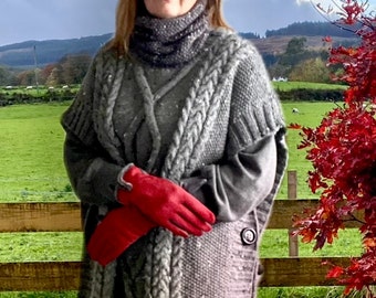 Ladies Aran Fyne Shores Poncho Tabard Knitting Pattern