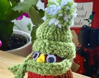 Festive Robin Ferrero Rocher Lindt Lindor Cover Knitting Pattern