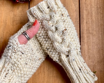 Ladies Teenagers Aran Braided Cable Fingerless Gloves Wrist Warmers Knitting Pattern