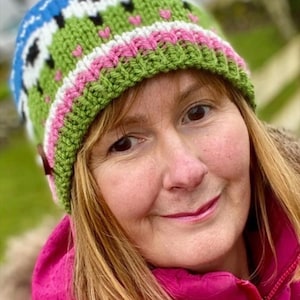 Ladies Fyne Sheep Hat Knitting Pattern