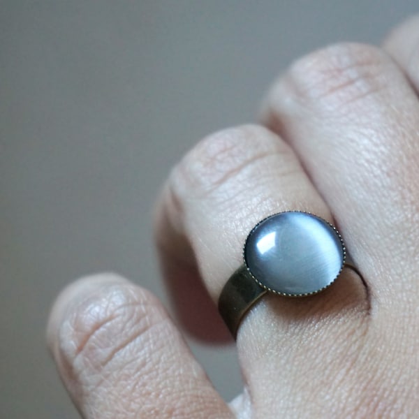Moon Ring, Dusty White Cocktail Ring, Everyday Ring, Cats Eye Ring Stone, Womens Bronze Ring, Adjustable Band Ring, Unique Statement Jewelry