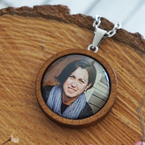 Wooden photo necklace • Unique christmas gifts for brother, sister, husband, wife, father, wife or grandparents • Personalized gift from son