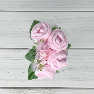Baby Sock Corsage: Expecting Mom/Grandma Gift