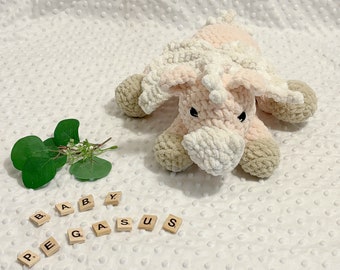 Pegasus Peluche-Peluche all'uncinetto-Cavallo all'uncinetto fatto a mano Regalo per baby shower-Amigurumi Animali in attesa di mamma Regalo-Giocattoli per bambini di 2 anni.