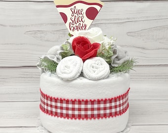 Pastel de pañales de pizza: decoración especial para baby shower