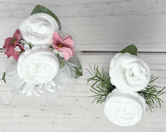 Baby Shower Corsage-Baby Sock Corsage-First Time MomGift-New Grandma Gift-Great Grandma Gift-Big Sister Gift-Daddy to be Gift-Grandpa to be.