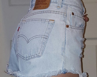 LEVI'S HIGH WAIST Vintage Jean Denim Shorts Destroyed Distressed Frayed 24 25 26 27 28 29 30 31 32 33 34 35 36 37 38 Authentic Gift Reworked