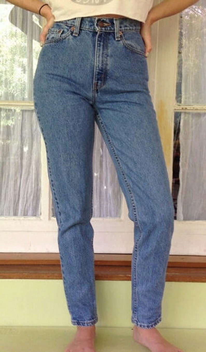 LEVI'S HIGH WAIST Vintage Jeans Denim Medium Blue Wash Gift Womens 2 3 4 5 6 7 8 9 24 25 26 27 28 29 30 31 32 33 34 35 36 Authentic Slim Fit