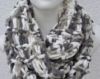 Loop tube scarf, heather gray and white, knitted by hand