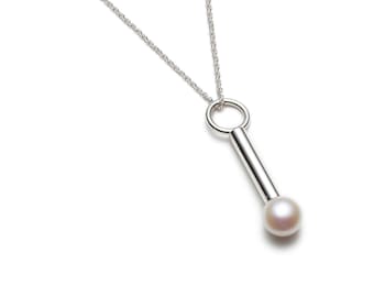 BETH. Solid sterling silver necklace with natural freshwater pearl or jade sphere