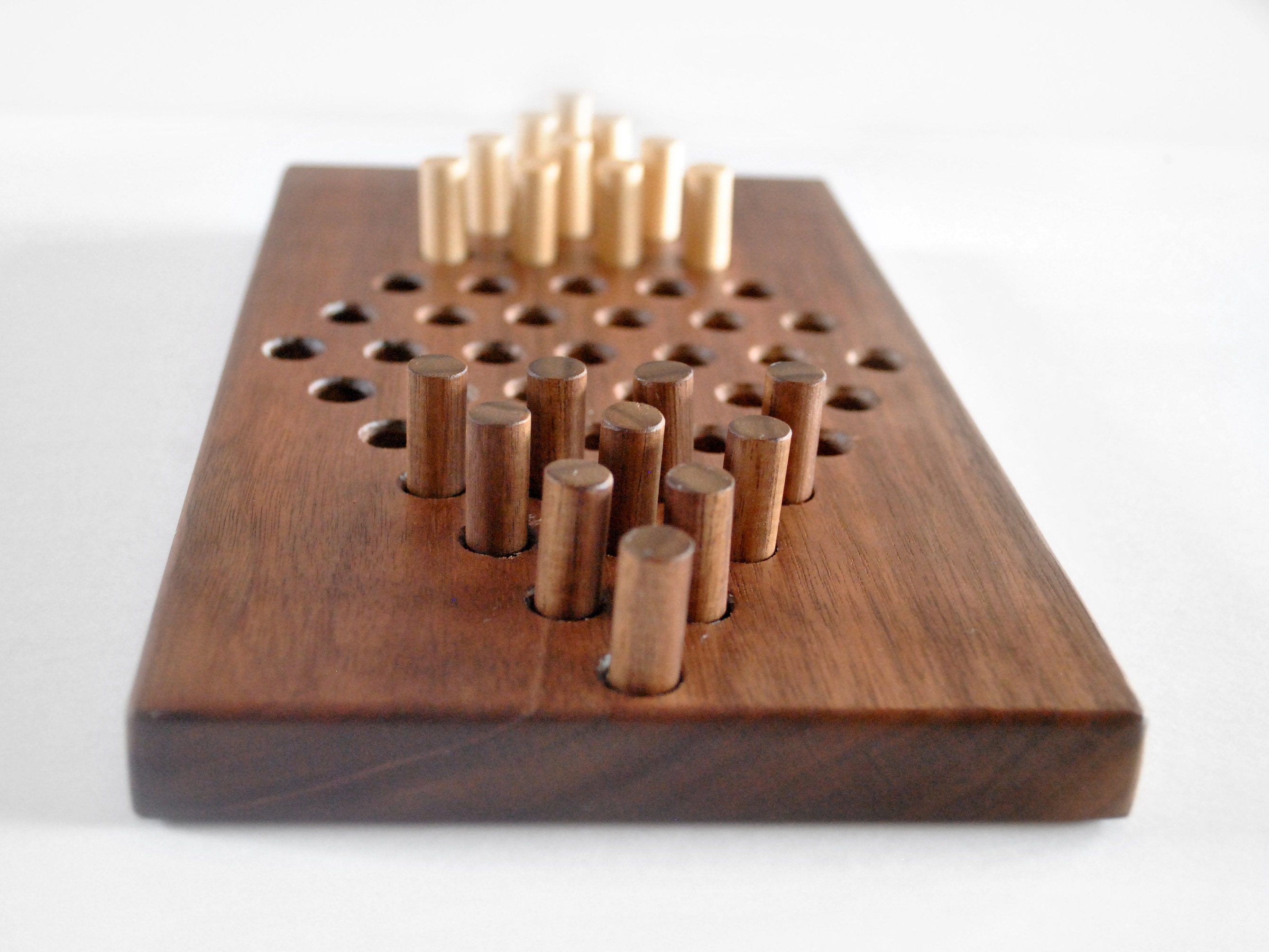 WALNUT Chinese Checkers Wooden Family Game - Boredom Buster - Board Game for Adults - Strategy Game for Kids - Father&#39;s Day Gift