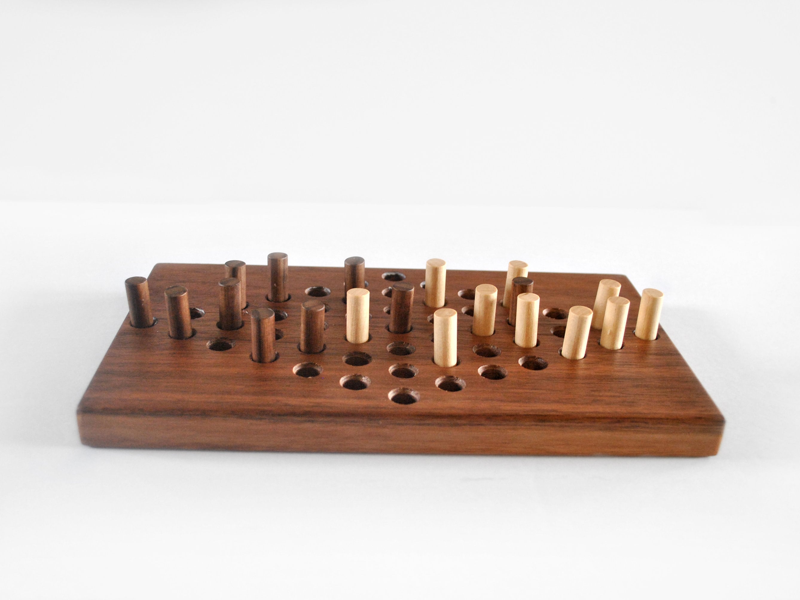 WALNUT Chinese Checkers Wooden Family Game - Boredom Buster - Board Game for Adults - Strategy Game for Kids - Father&#39;s Day Gift