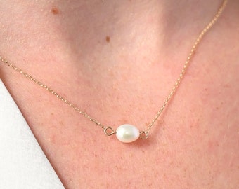 9ct Gold Dainty Pearl Choker Necklace | Customisable Pendant | Meaningful Necklace | Bridal Jewellery | Dainty Minimal Pearl Chain Necklace