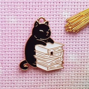 Cat Needle Minder, Enamel, Cross Stitch, Embroidery, Cute, Kawaii, Funny, Gift, Craft, Strong Magent, Japan, Anime