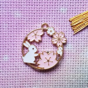 Cherry Blossom Needle Minder, Bunny Needle Minder, Japan Needle Minder, Anime Needle Minder, Enamel, Cross Stitch, Embroidery, Kreuzstich