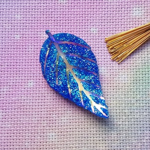 Sparkly Leaf Needle Minder, Cute Needle Minder, Kawaii Needle Minder, Anime Needle Minder, Cross Stitch, Embroidery, Kreuzstich, Funny