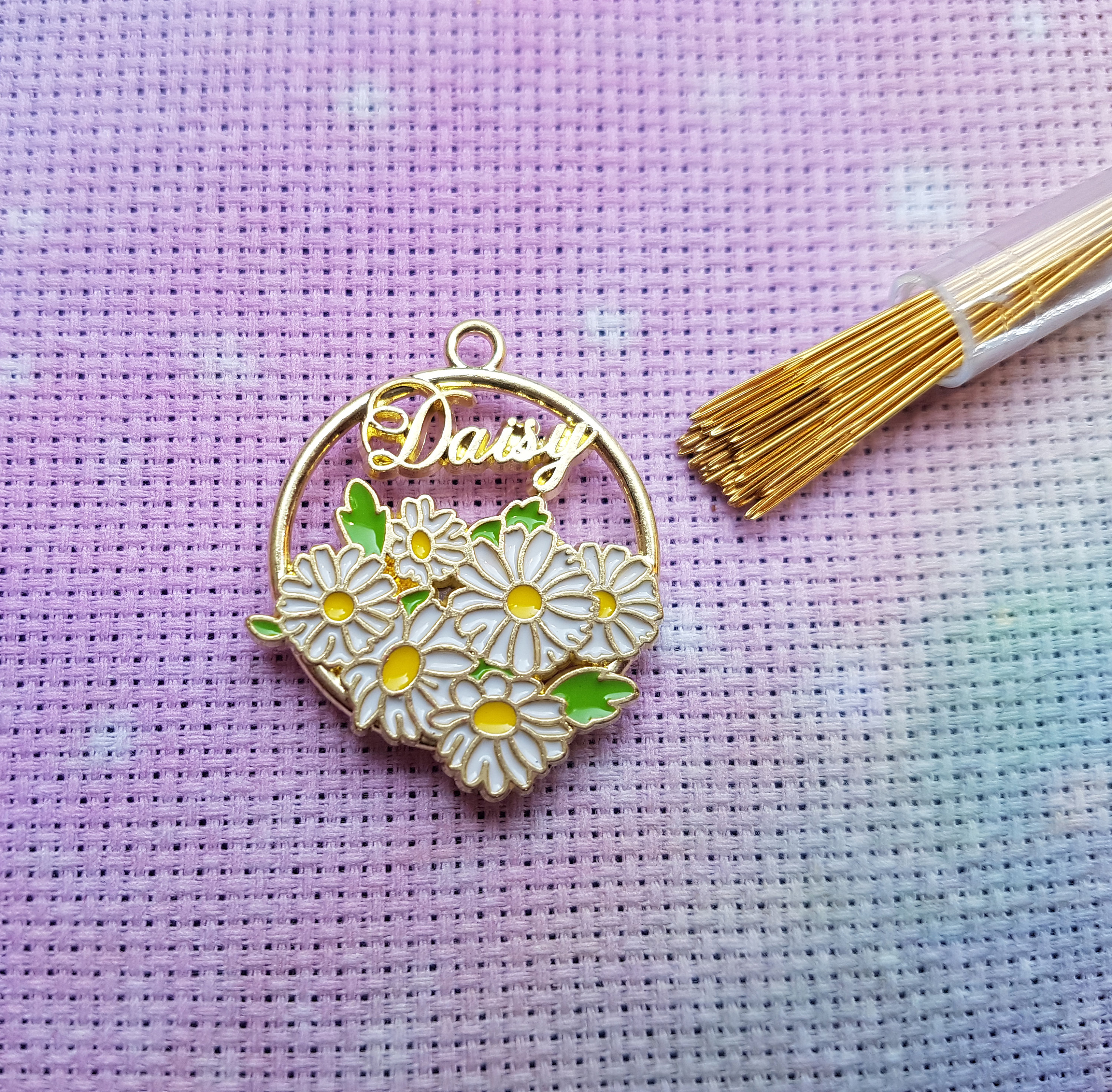 Daisy Needle Minder, Needle Keeper, Magnetic Needle Holder, Flower