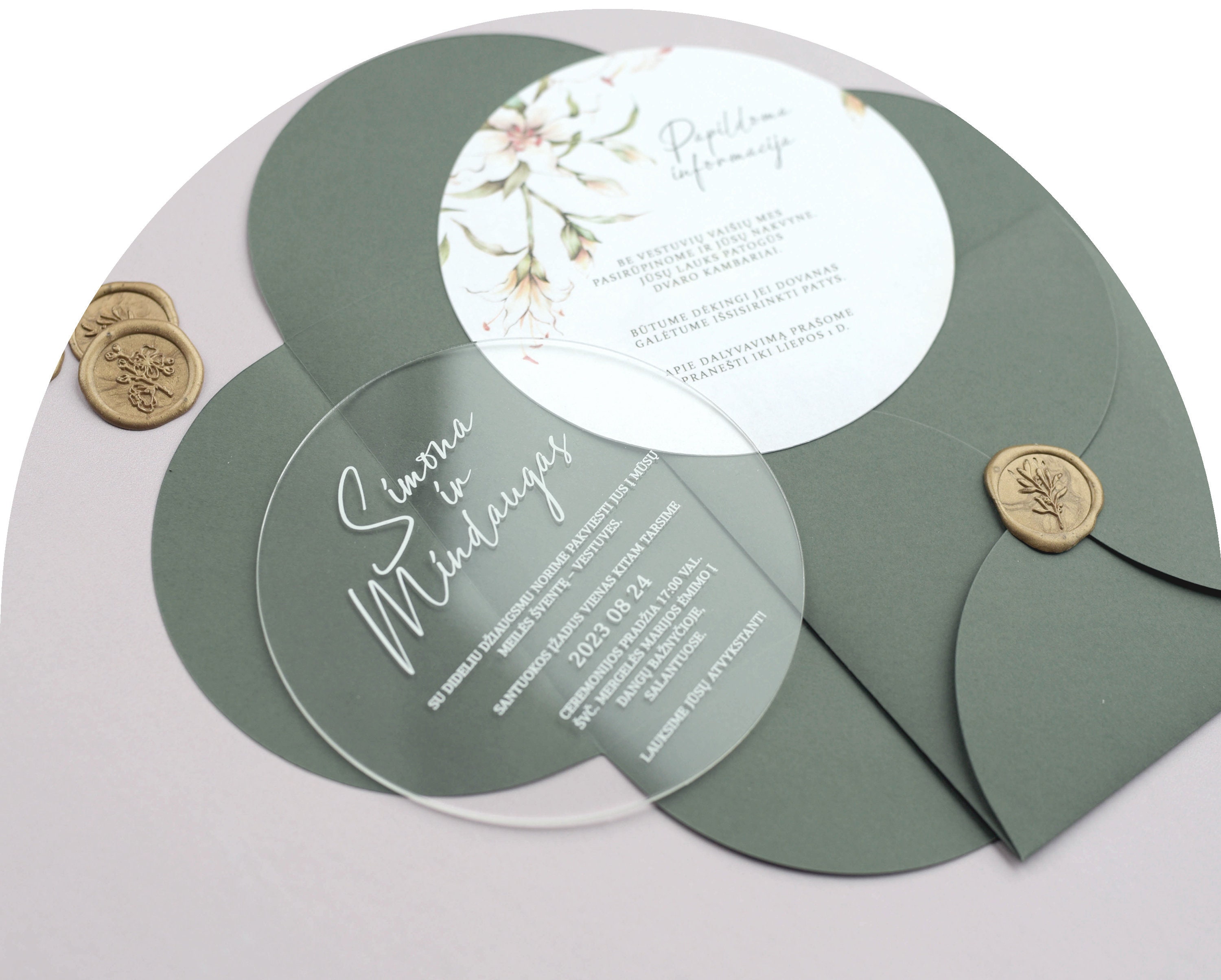 Round wedding invitations | Honestweddingadvice.com